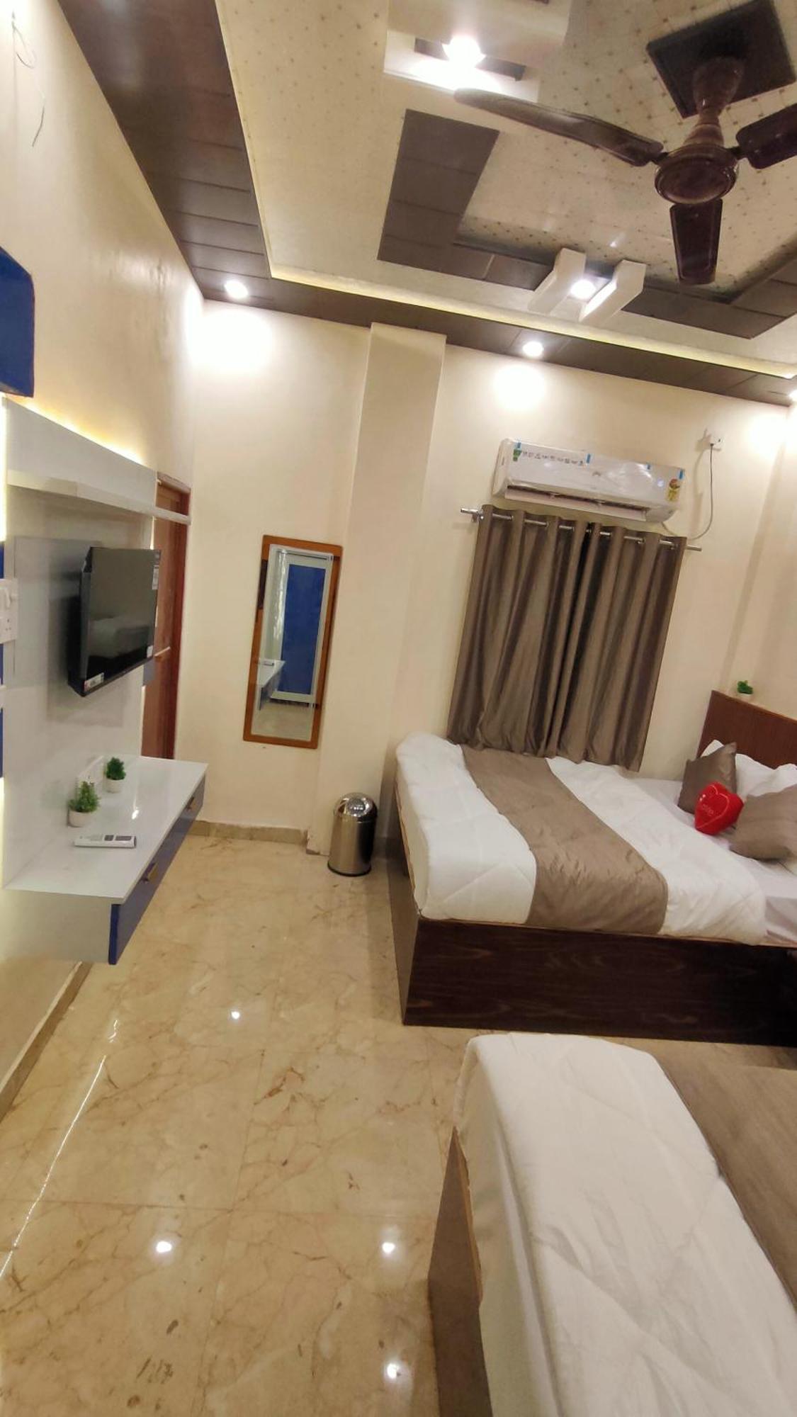 Sri Krishna Residency Hotel Benares Buitenkant foto