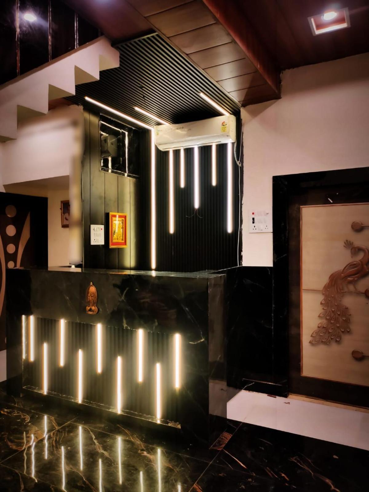 Sri Krishna Residency Hotel Benares Buitenkant foto