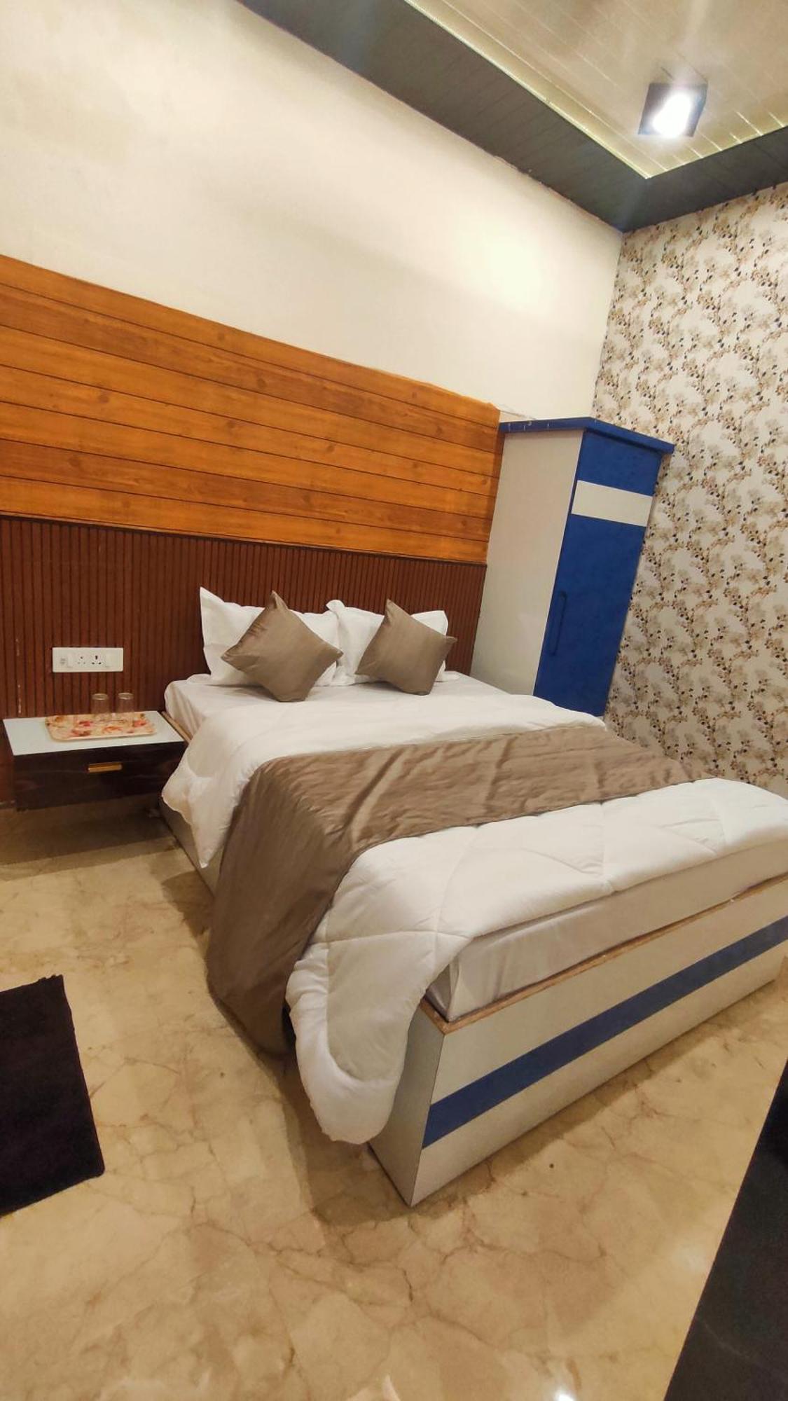 Sri Krishna Residency Hotel Benares Buitenkant foto